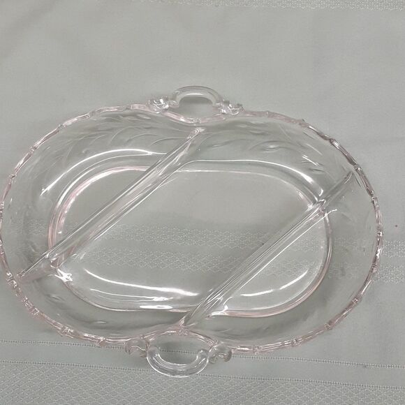 Vintage Fostoria Scalloped Edge Glass Relish Dish- Heavy, Diagonal Dividers - Picture 1 of 6
